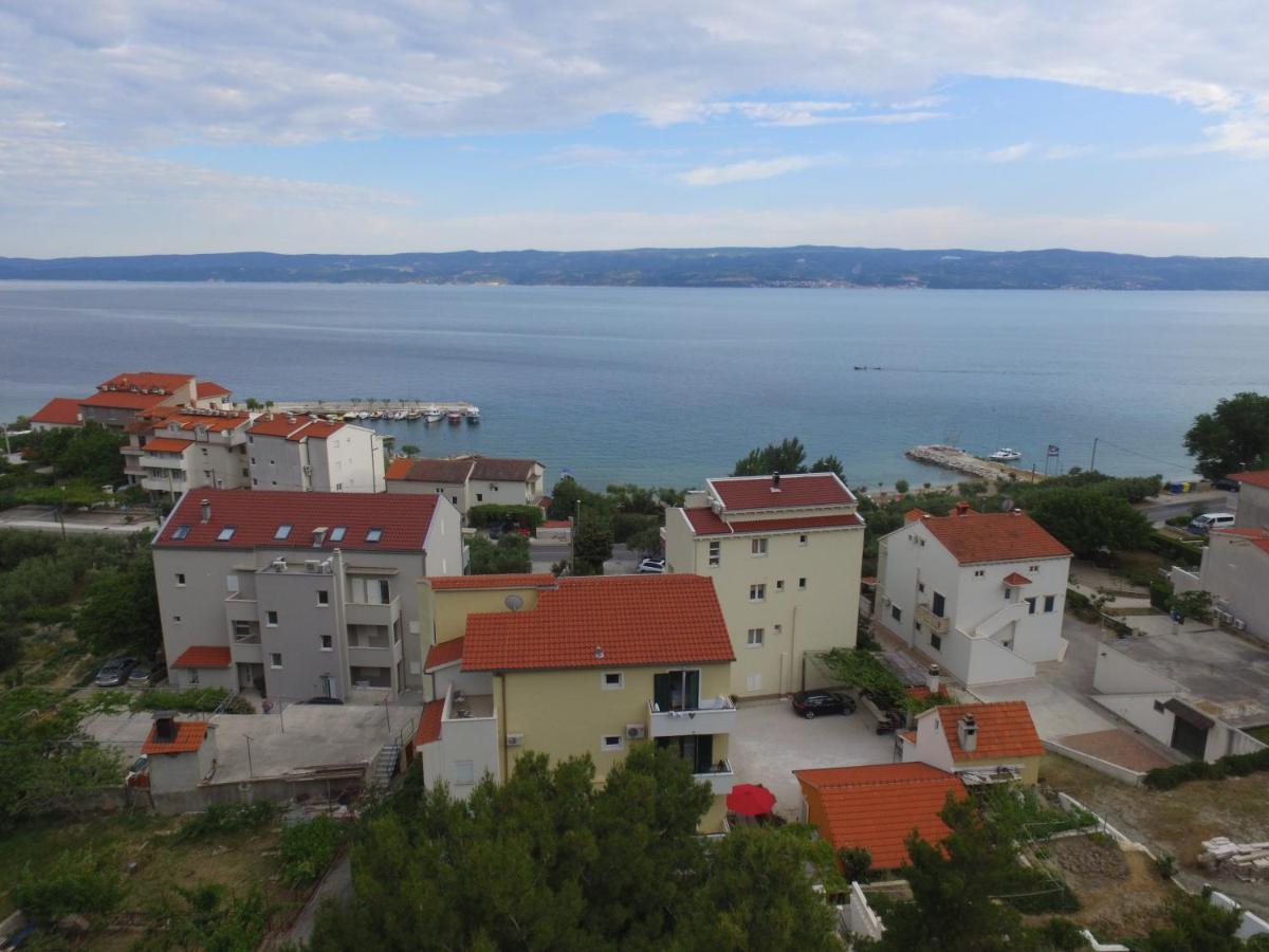 Apartments Villa Sunce Dugi Rat Luaran gambar
