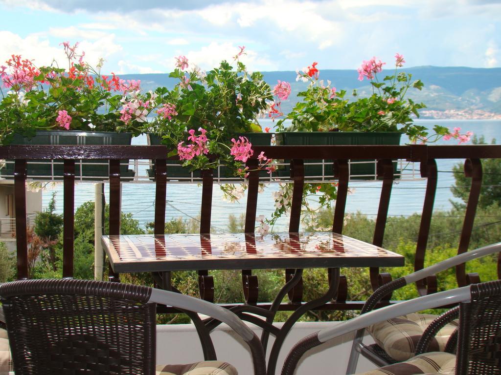 Apartments Villa Sunce Dugi Rat Bilik gambar