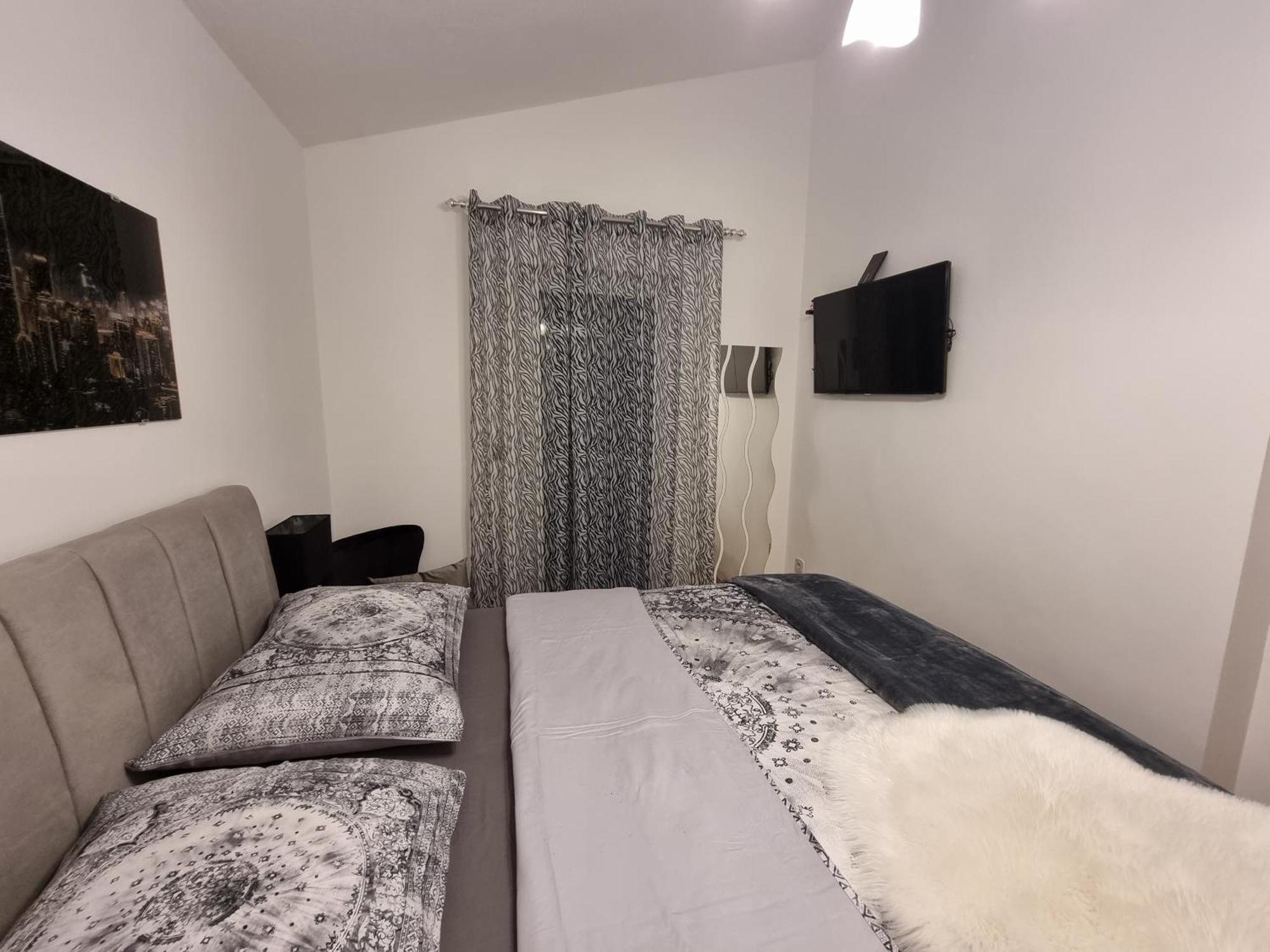 Apartments Villa Sunce Dugi Rat Bilik gambar