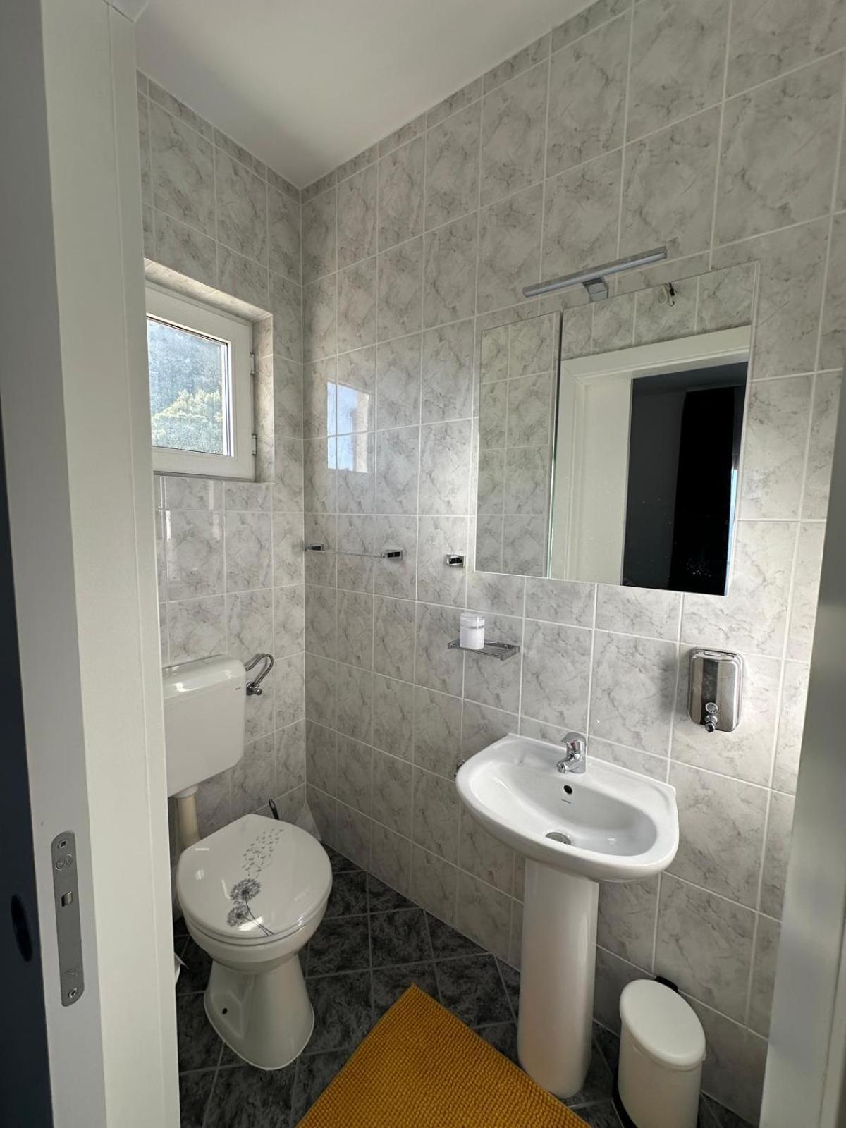 Apartments Villa Sunce Dugi Rat Luaran gambar