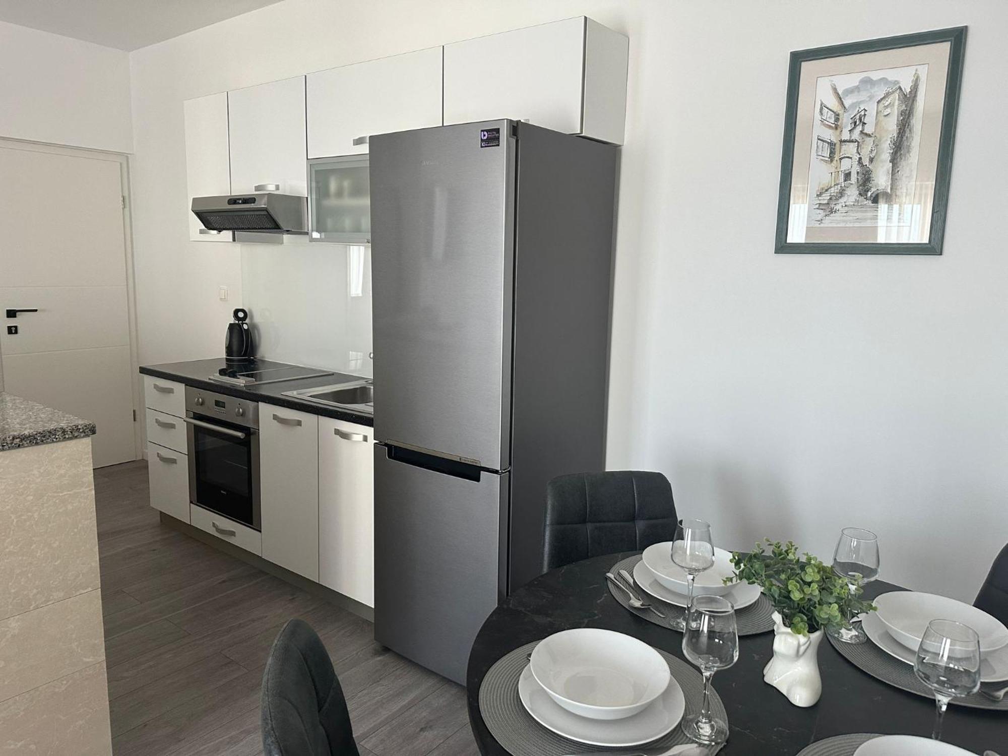 Apartments Villa Sunce Dugi Rat Luaran gambar