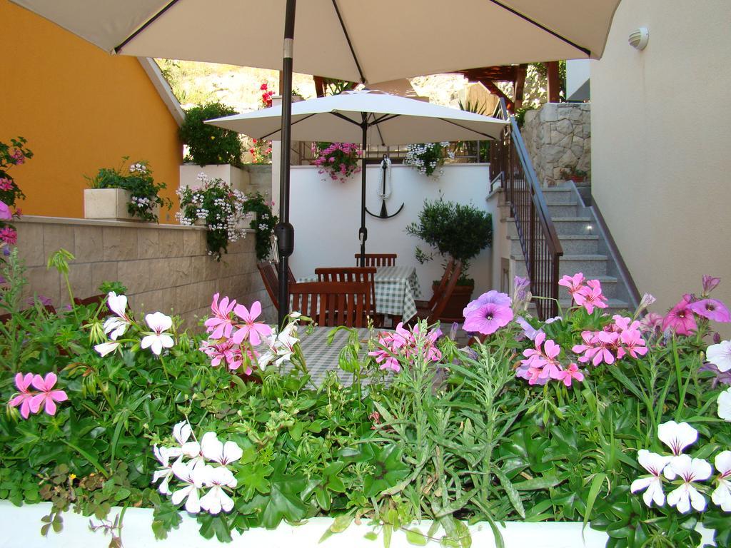 Apartments Villa Sunce Dugi Rat Luaran gambar