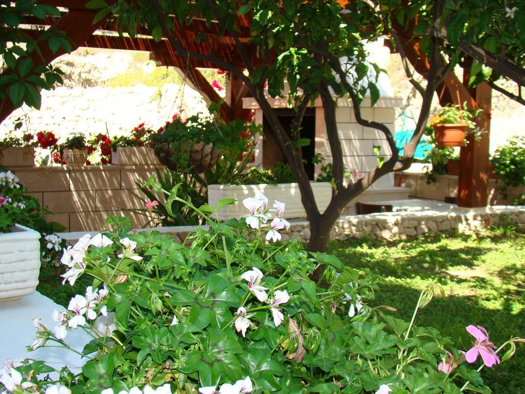 Apartments Villa Sunce Dugi Rat Luaran gambar