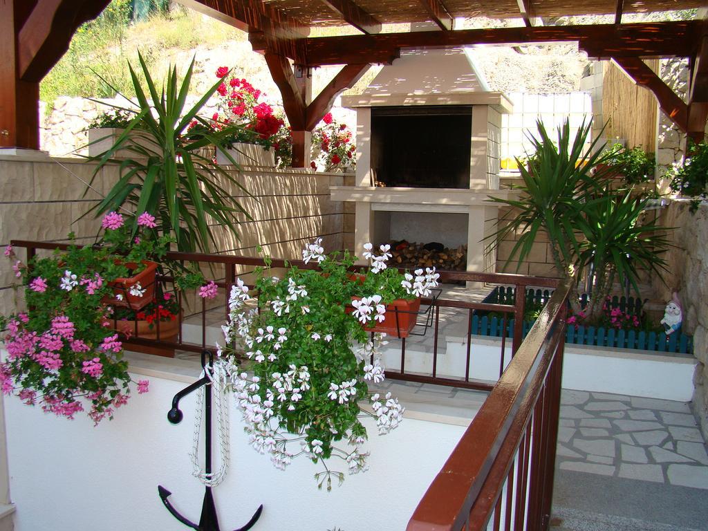 Apartments Villa Sunce Dugi Rat Luaran gambar