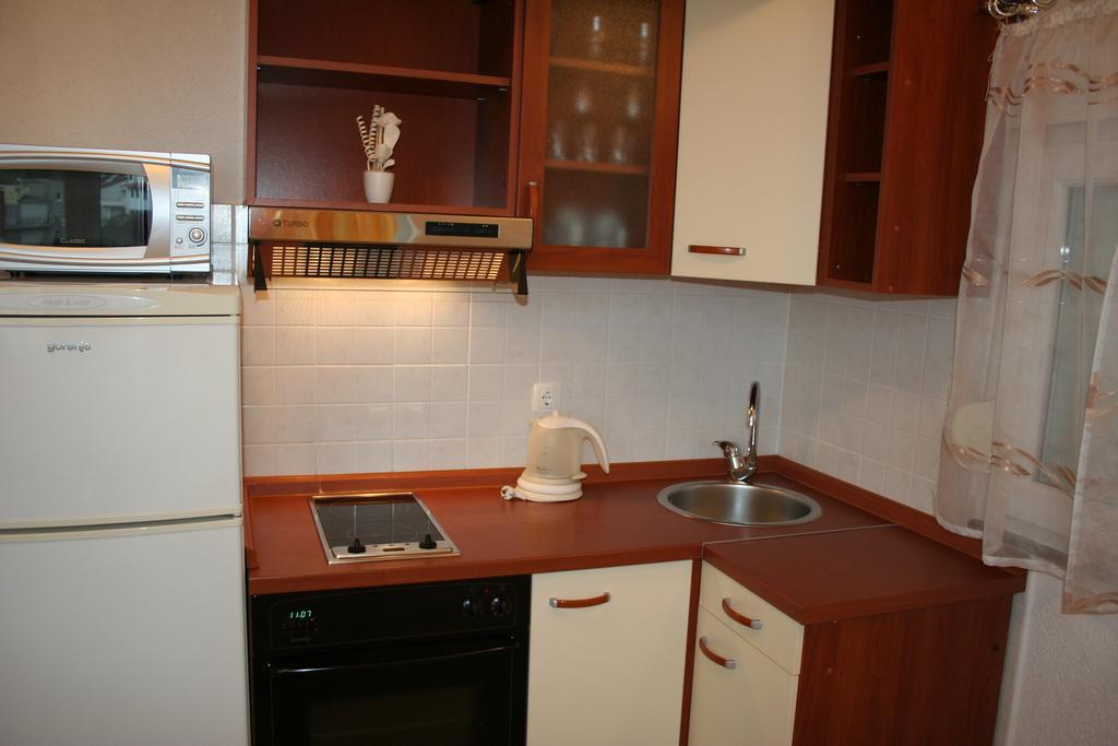 Apartments Villa Sunce Dugi Rat Luaran gambar