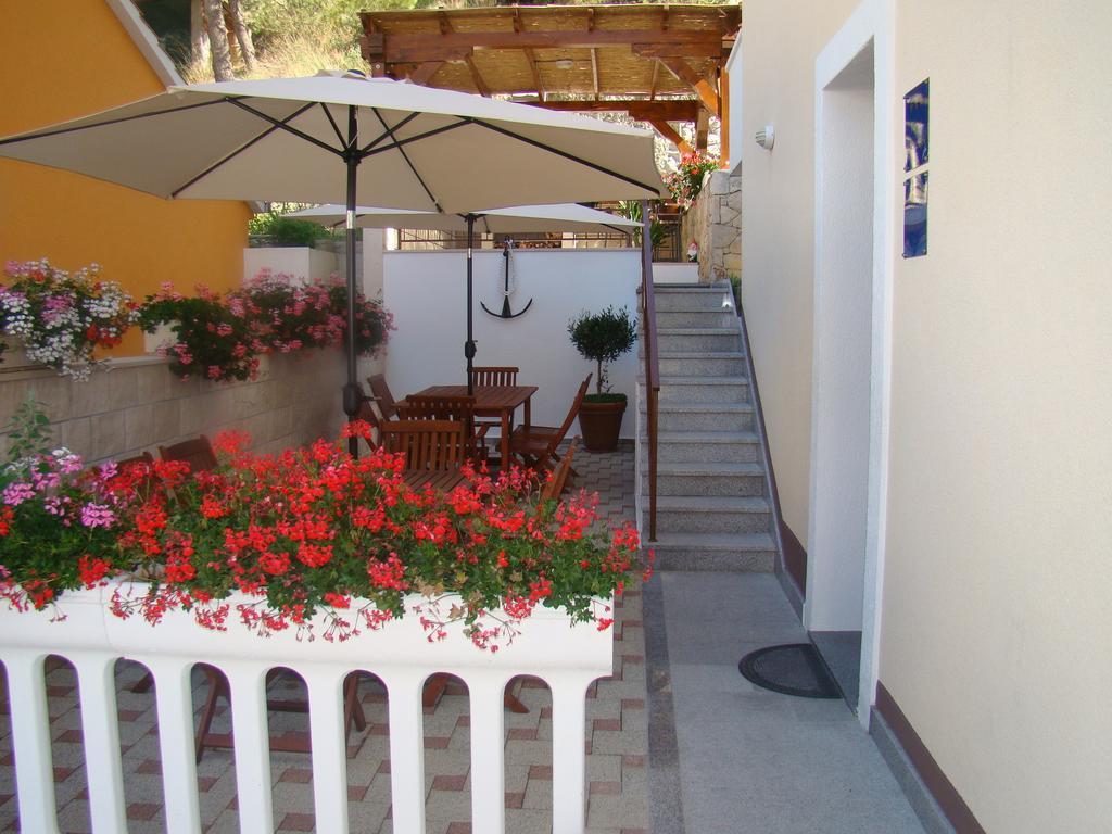 Apartments Villa Sunce Dugi Rat Luaran gambar