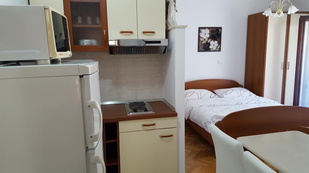 Apartments Villa Sunce Dugi Rat Luaran gambar