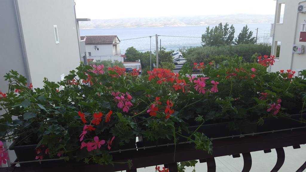 Apartments Villa Sunce Dugi Rat Luaran gambar